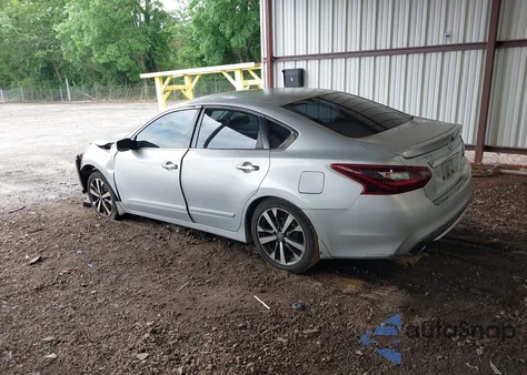 2017 Nissan Altima 2.5 Sr z USA, uszkodzony, nr VIN 1N4AL3AP8HC124722